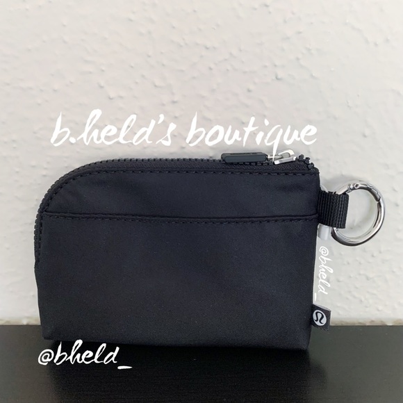 lululemon Clippable Card Pouch Wallet in Black OS Brand New NWT - Picture 7 of 12